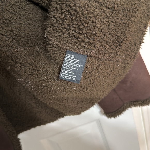 Jones New York Faux Suede Shearling Jacket- Brown-L-Excellent Condition! - Picture 4 of 4